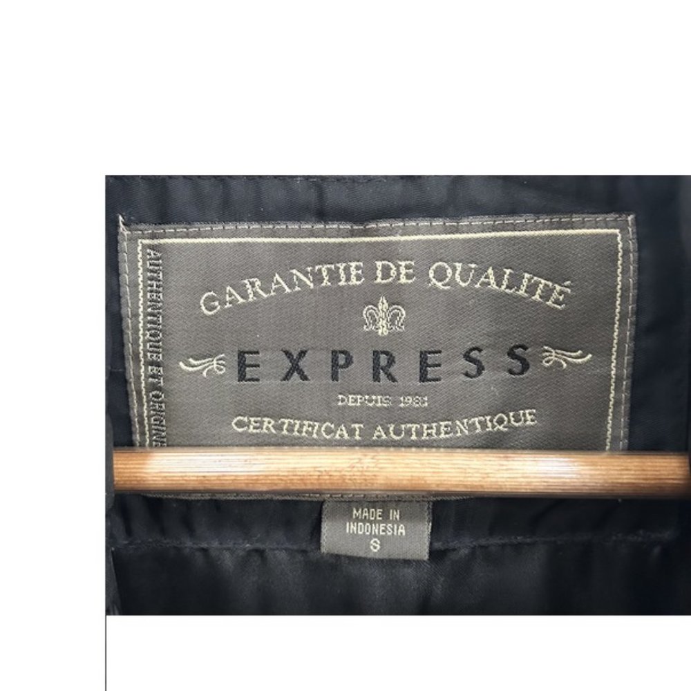Express Quilted Jacket - Picture 4 of 6